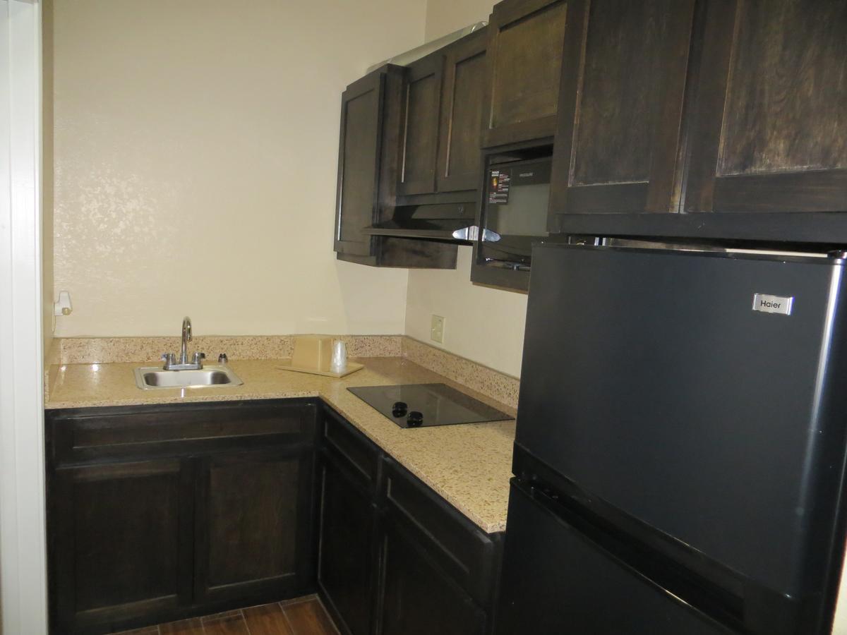 Scottish Inn & Suites Baytown Eksteriør bilde