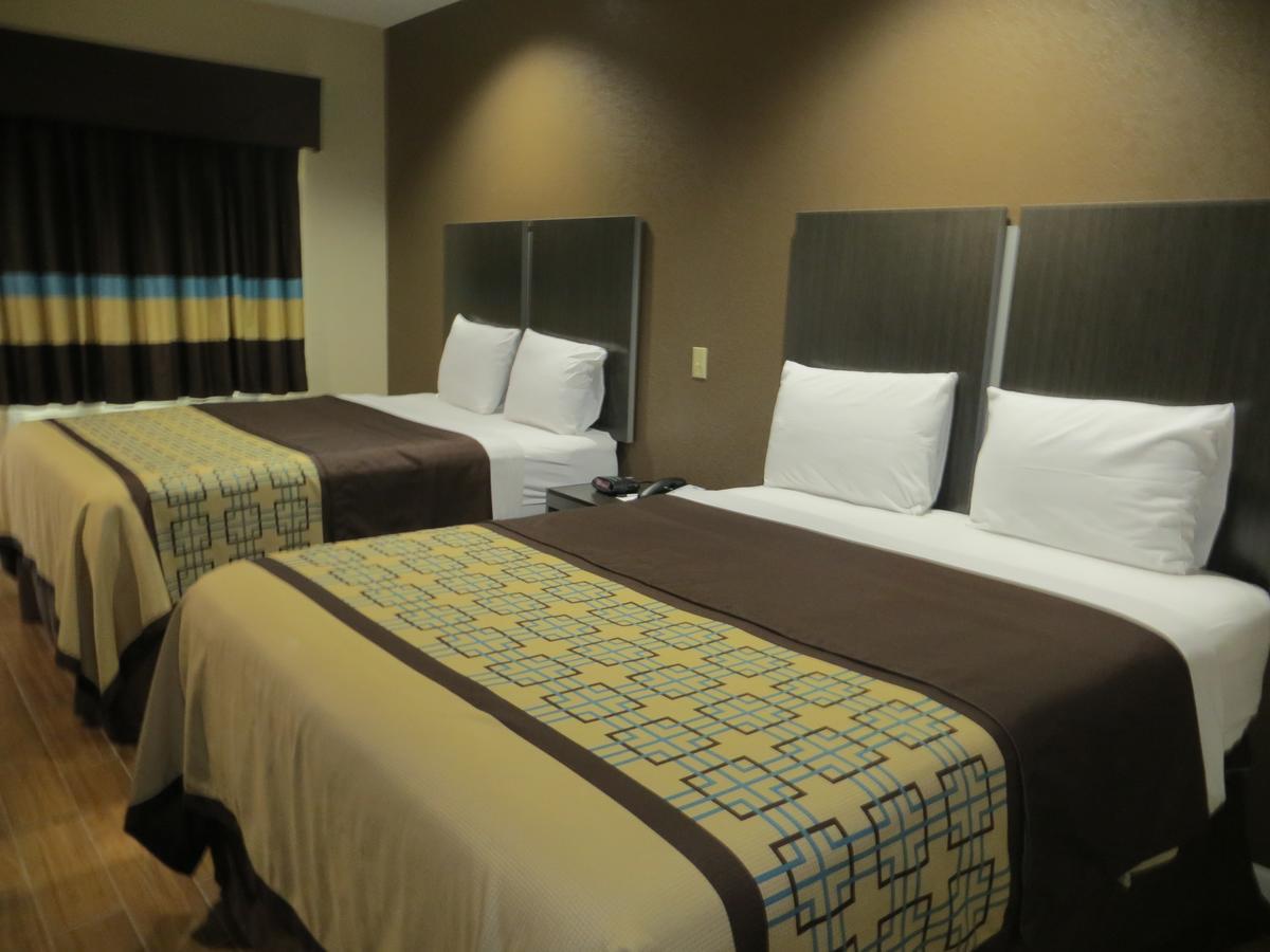 Scottish Inn & Suites Baytown Eksteriør bilde