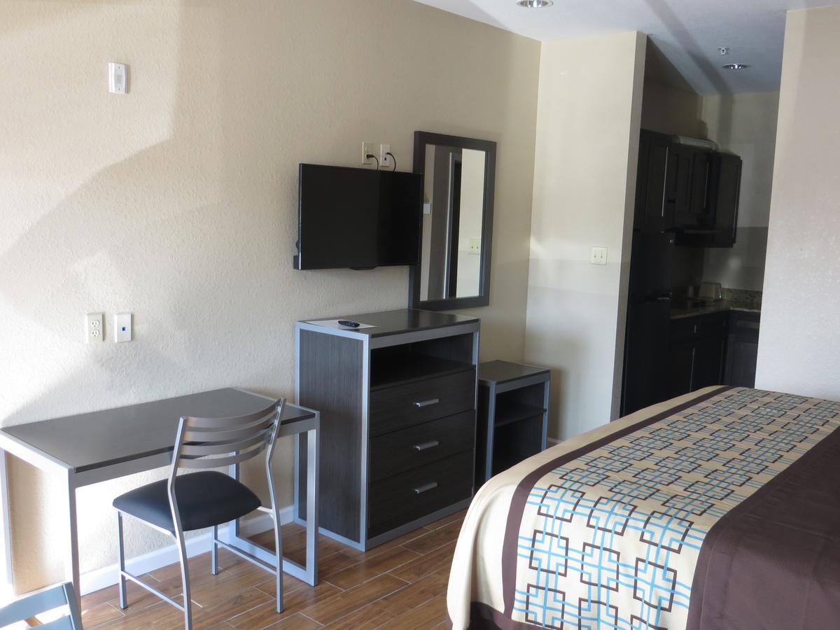 Scottish Inn & Suites Baytown Eksteriør bilde